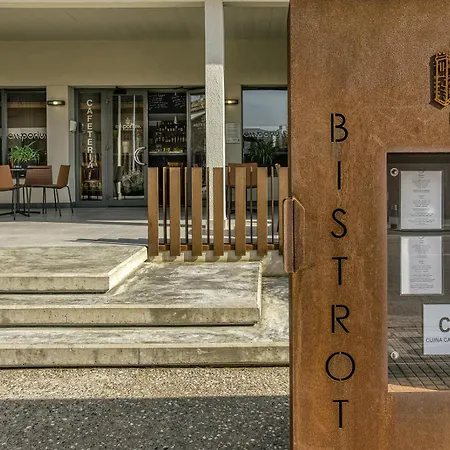 Emporium - Adults Only Hotel