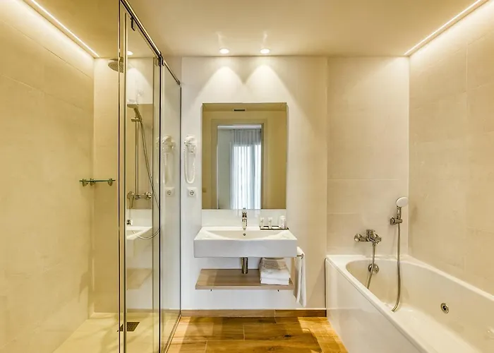 Emporium - Adults Only Hotel