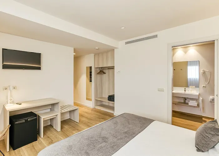 Hotel Emporium - Adults Only 3*